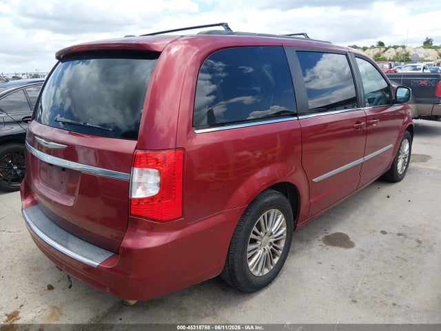 Chrysler Town & Country Touring-l
