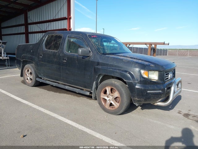 Salvage Honda Ridgeline Image