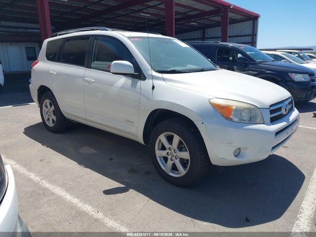Salvage Toyota RAV4 Image