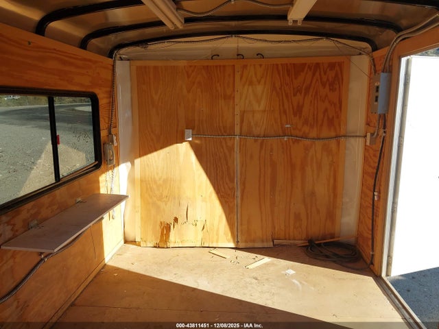 Carson Cargo 2004 Carson 8x