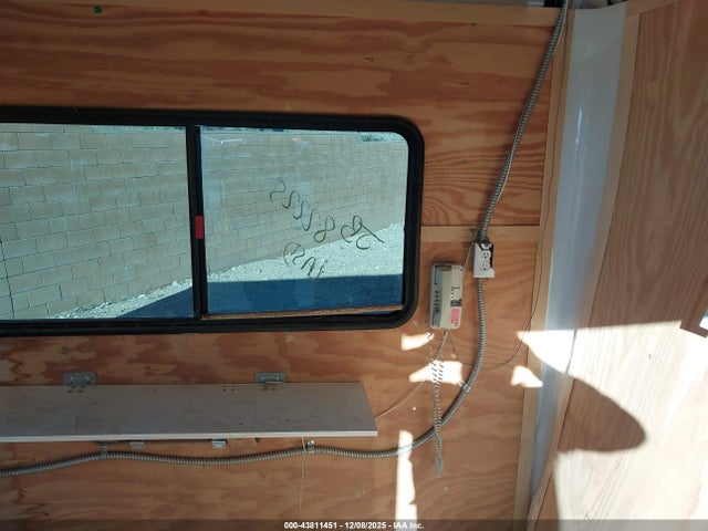 Carson Cargo 2004 Carson 8x