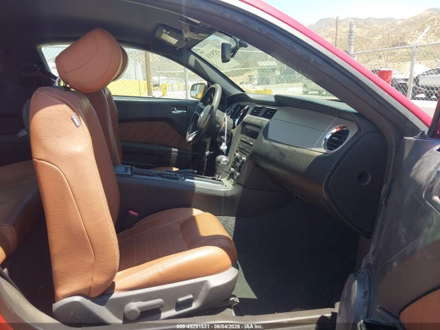 Ford Mustang V6 Premium
