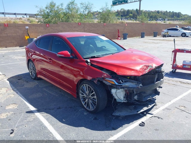 Salvage Hyundai ELANTRA Image