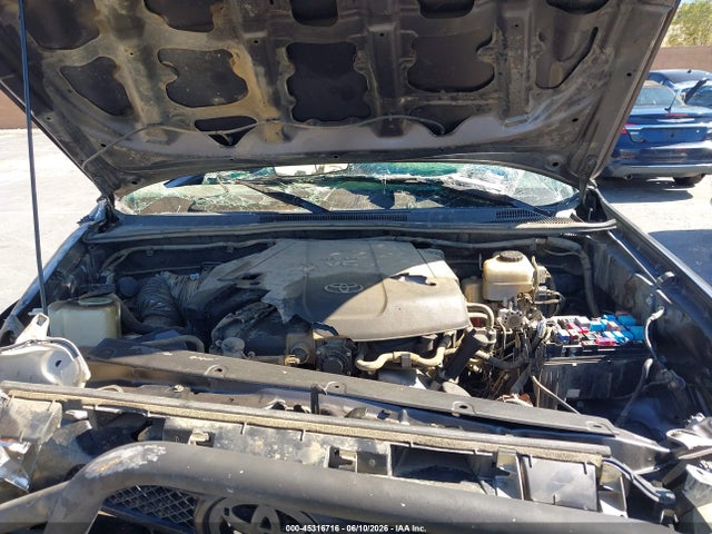 Toyota Tacoma Base V6