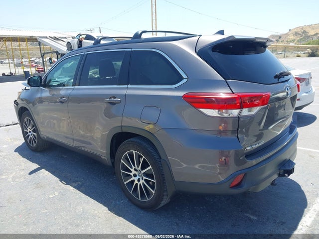 Toyota Highlander Se