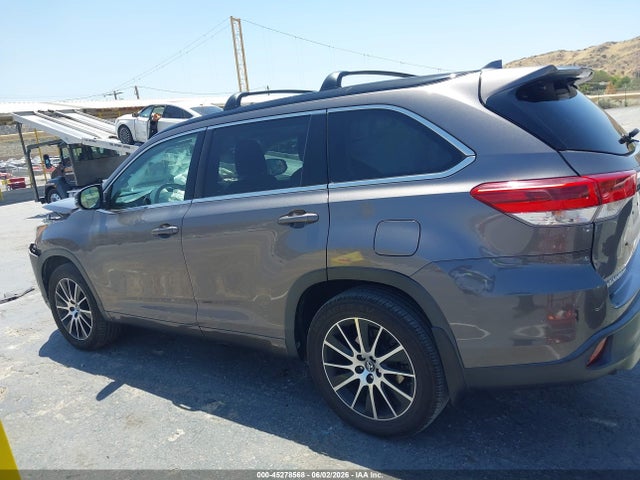 Toyota Highlander Se