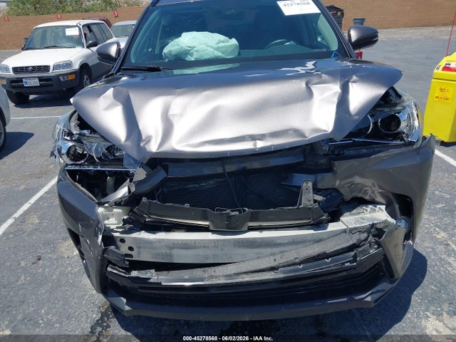 Toyota Highlander Se