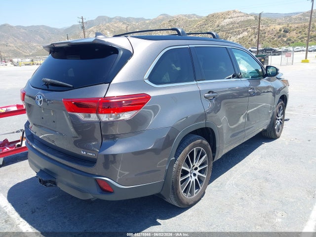 Toyota Highlander Se