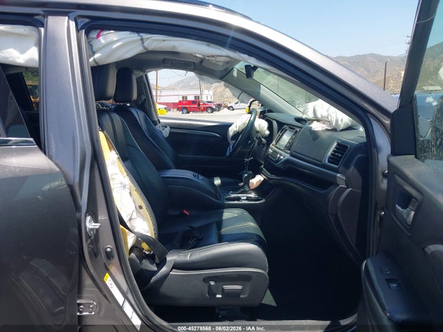 Toyota Highlander Se