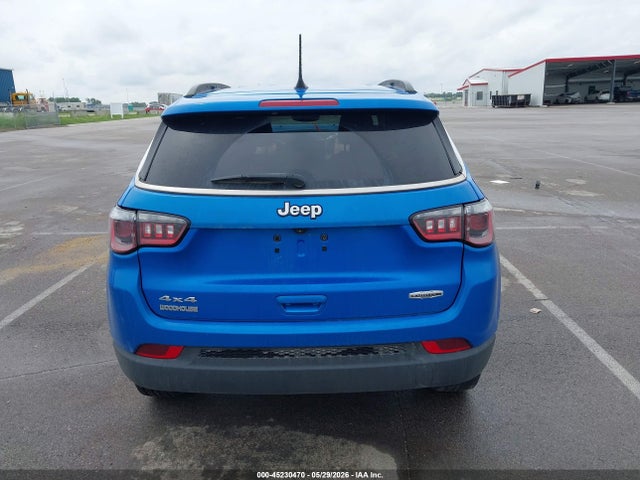 Jeep Compass Latitude Lux 4x4