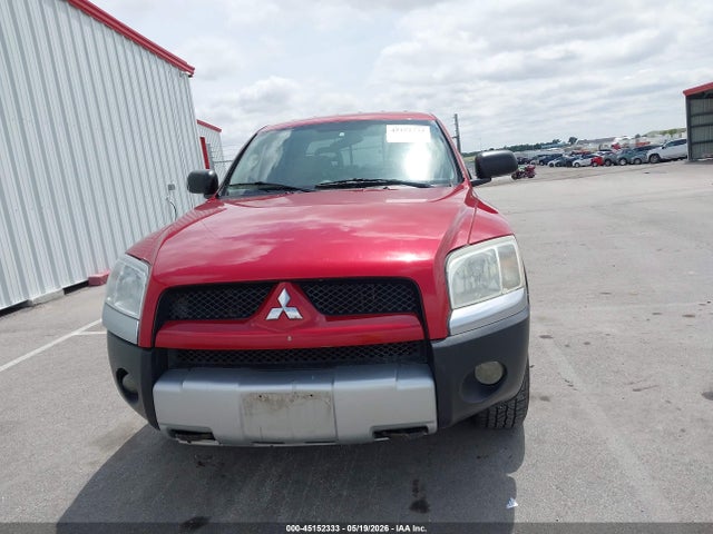 Mitsubishi Raider Duro Cross V6