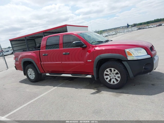 Mitsubishi Raider Duro Cross V6