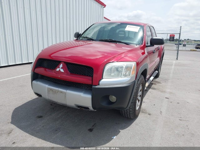 Mitsubishi Raider Duro Cross V6