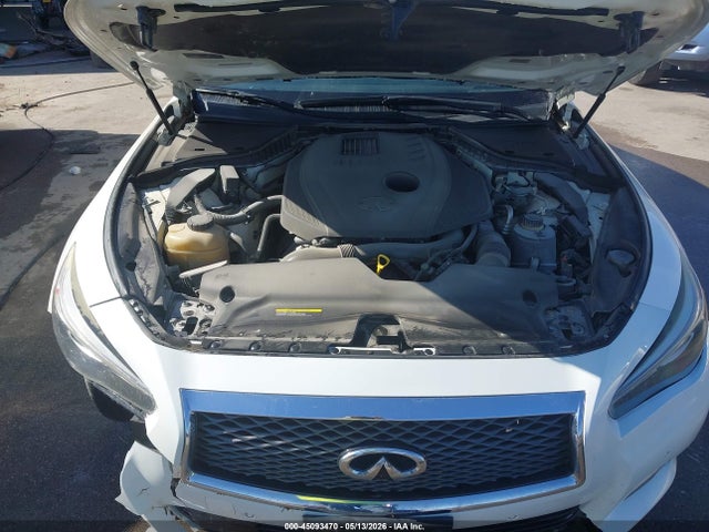 INFINITI Q50 2.0t Premium