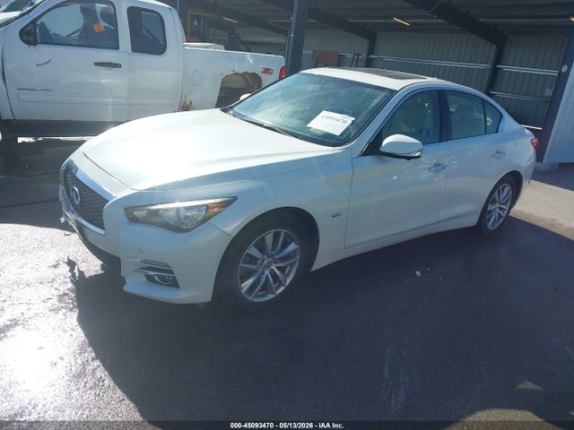 INFINITI Q50 2.0t Premium
