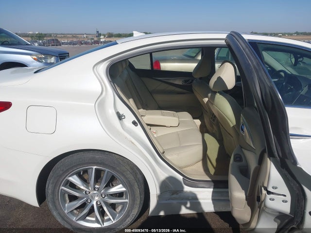 INFINITI Q50 2.0t Premium