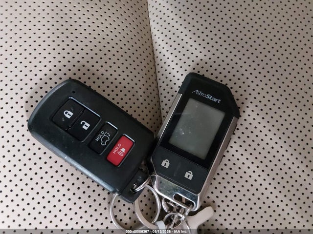 Toyota Highlander Limited Platinum