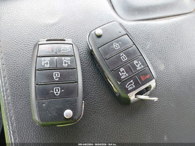 Kia Sedona Lx