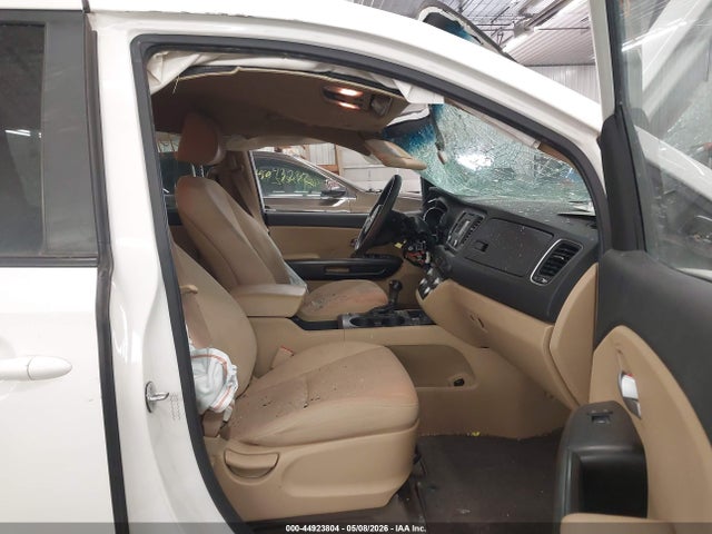 Kia Sedona Lx