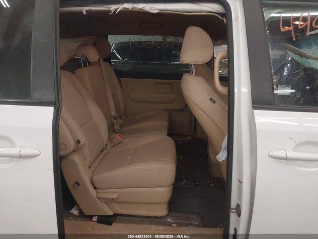 Kia Sedona Lx