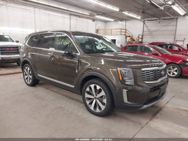 Salvage Kia Telluride Image