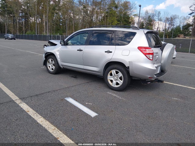 Toyota RAV4 Base V6