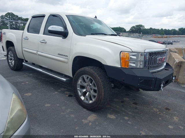 Salvage GMC Sierra 1500 Image