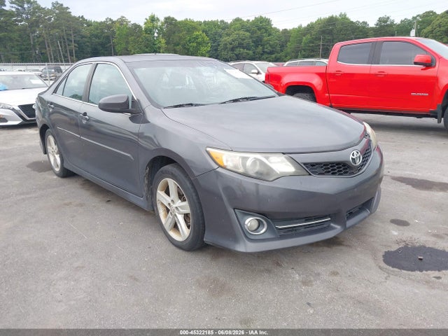 Salvage Toyota Camry Image