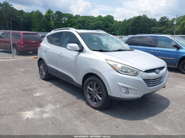 Salvage Hyundai TUCSON Image
