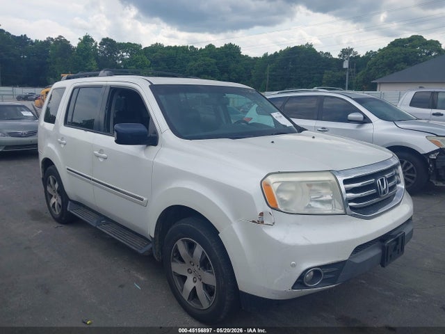 Salvage Honda Pilot Image