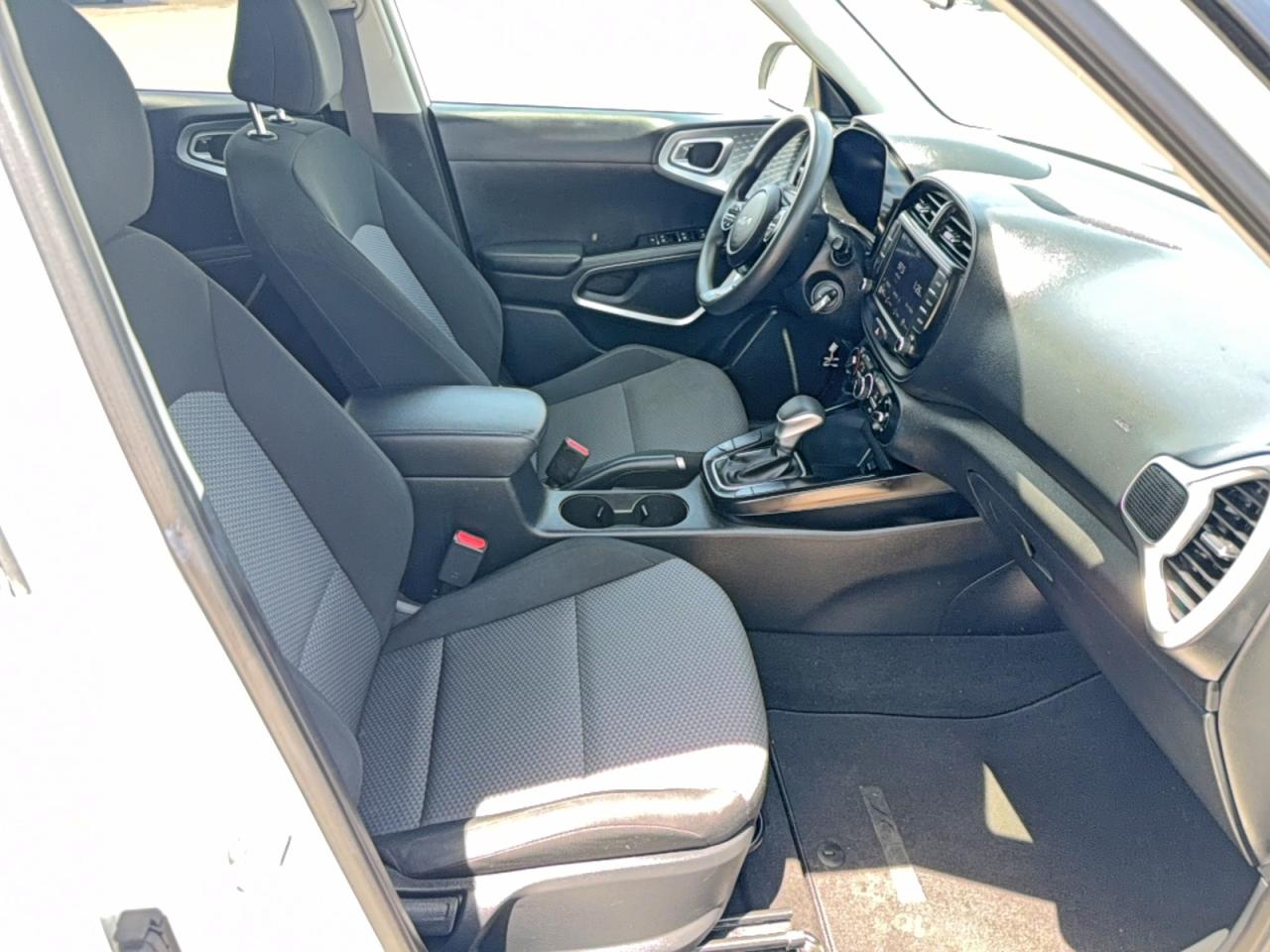 Kia Soul Lx