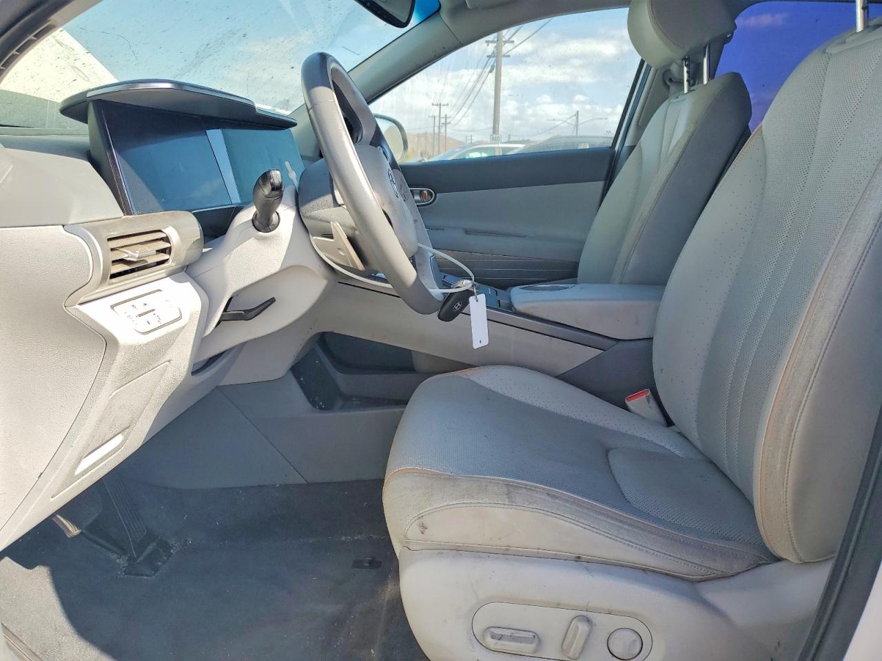 Hyundai NEXO Blue