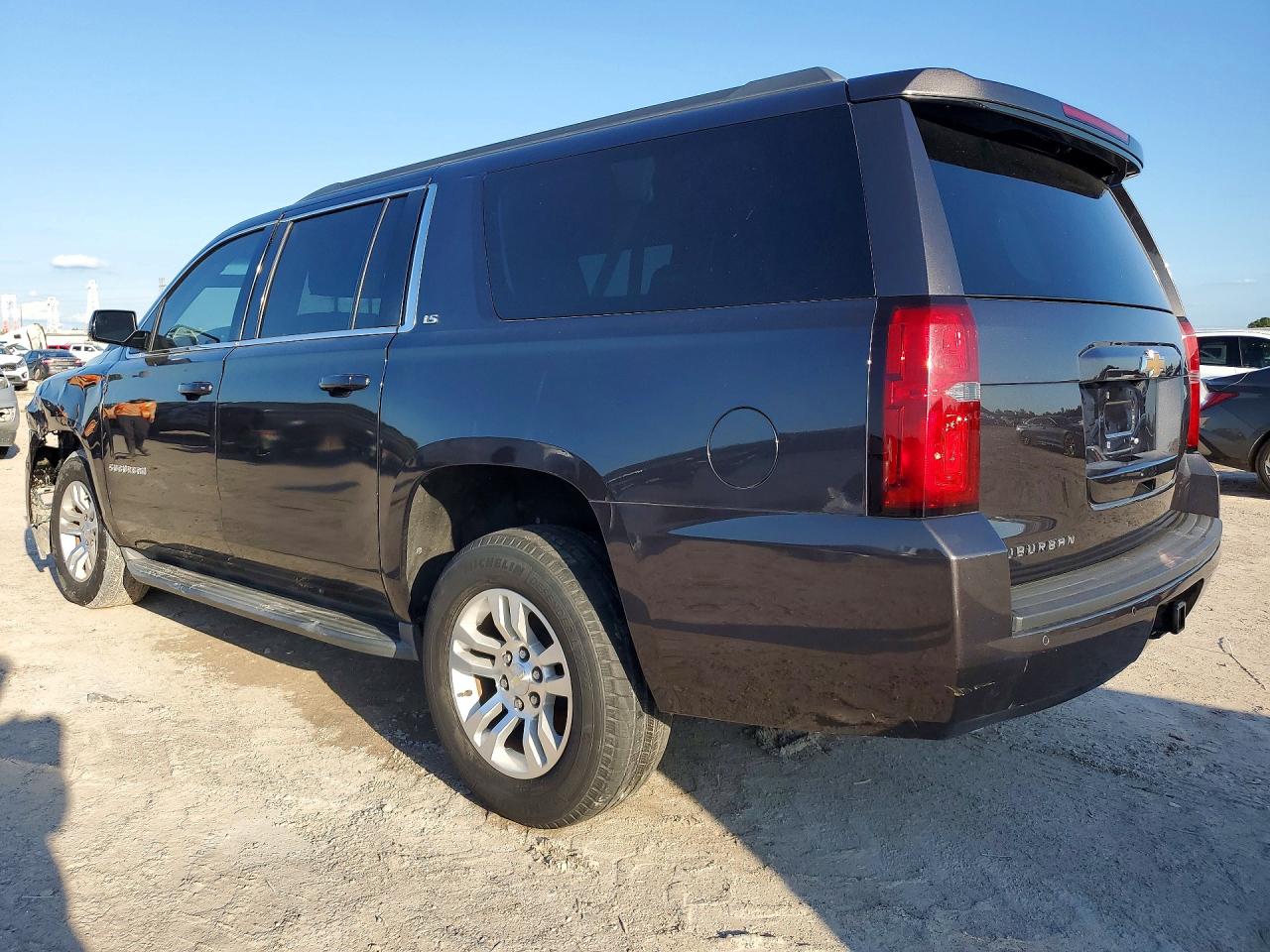 Chevrolet Suburban C1500 Ls