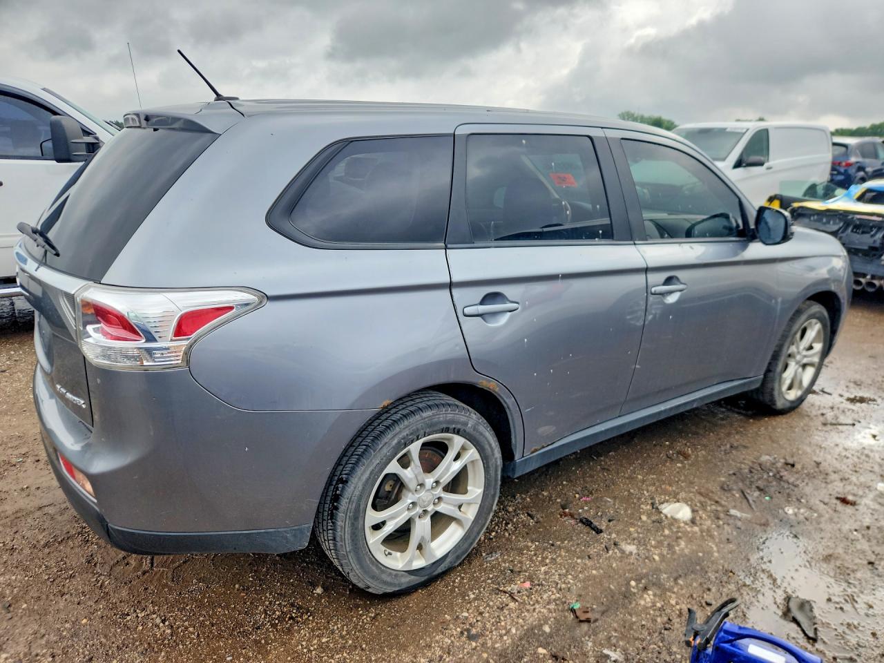Mitsubishi Outlander Se