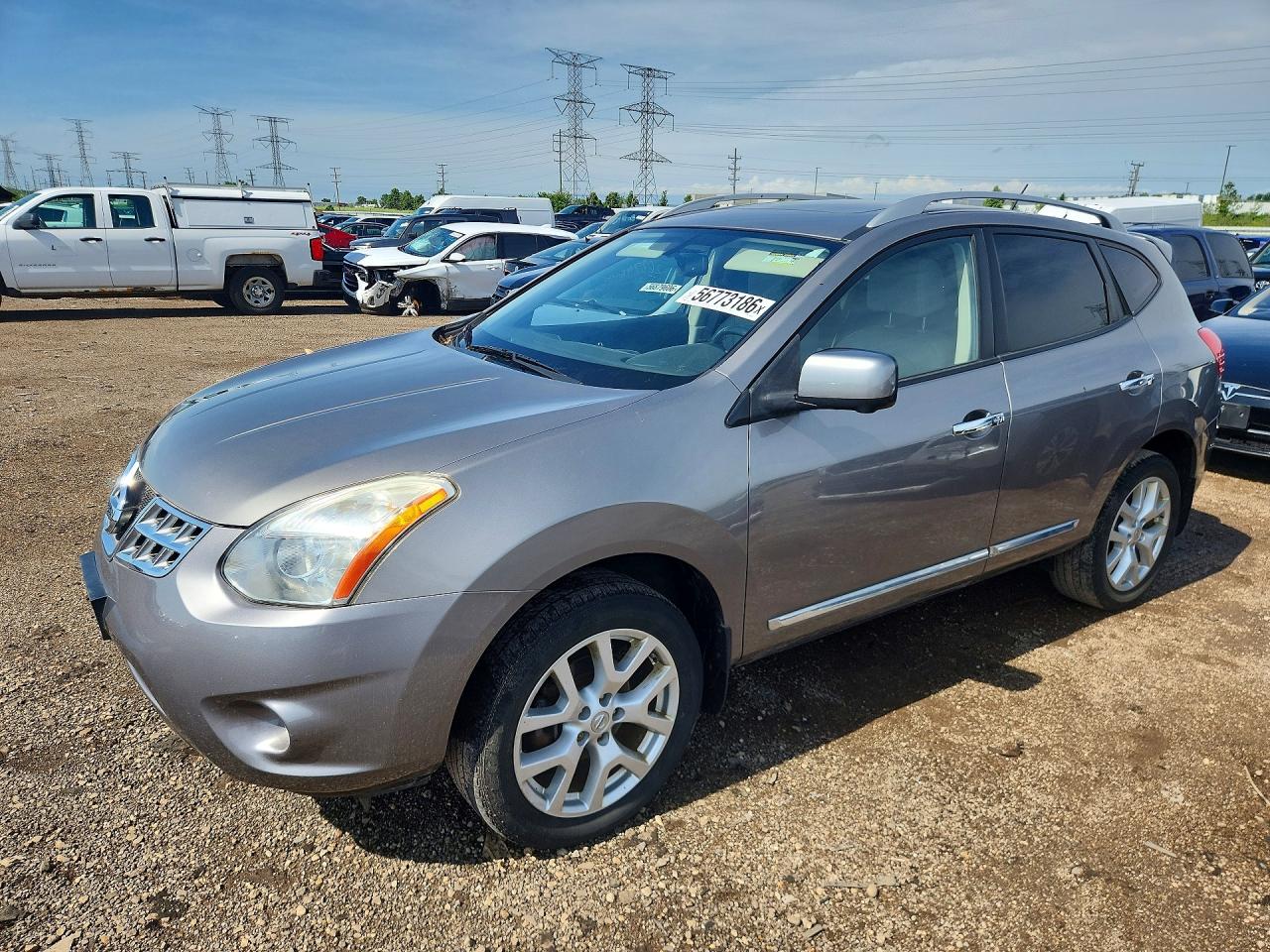 Salvage Nissan Rogue Image