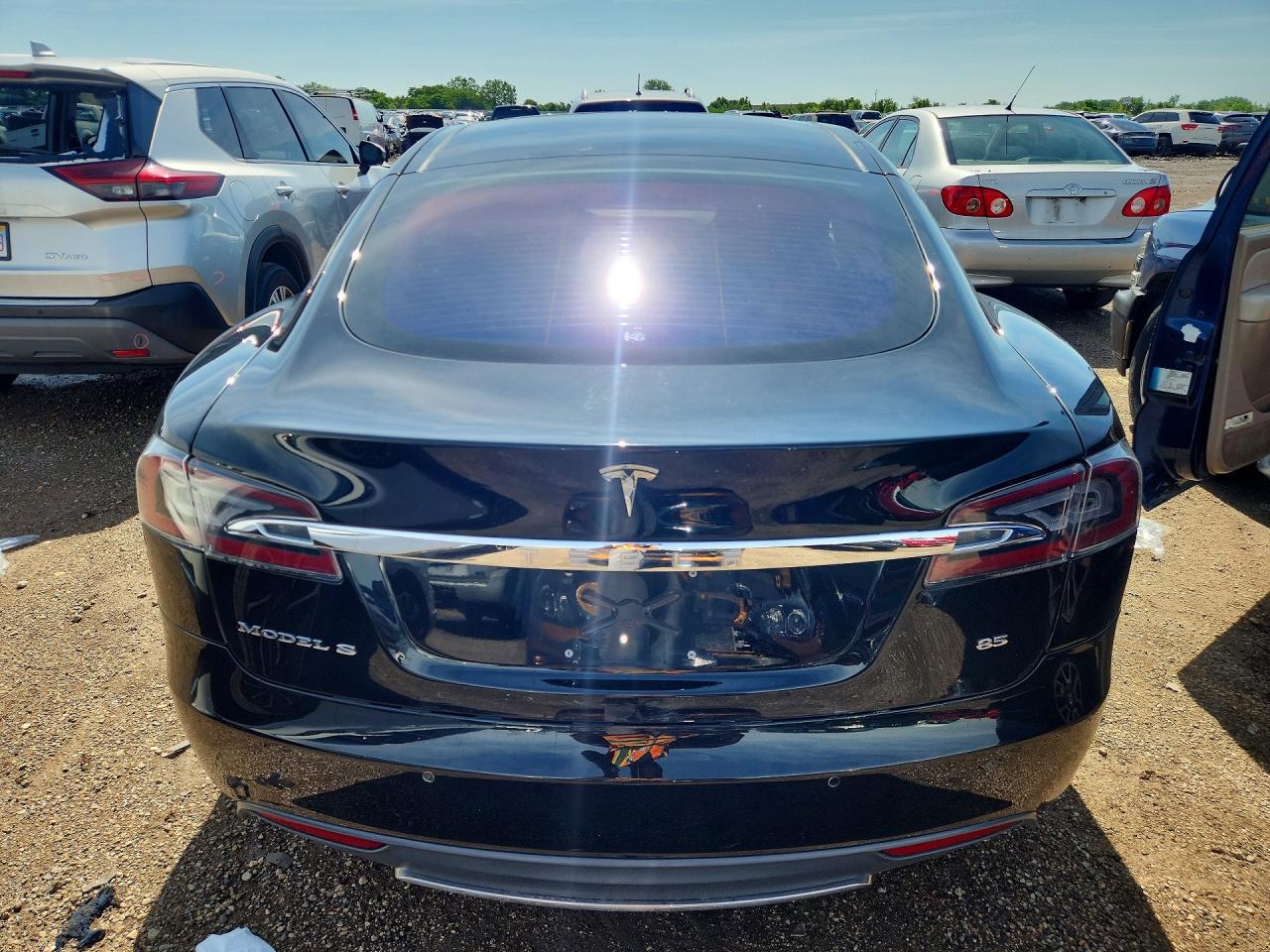 Tesla Model S 85