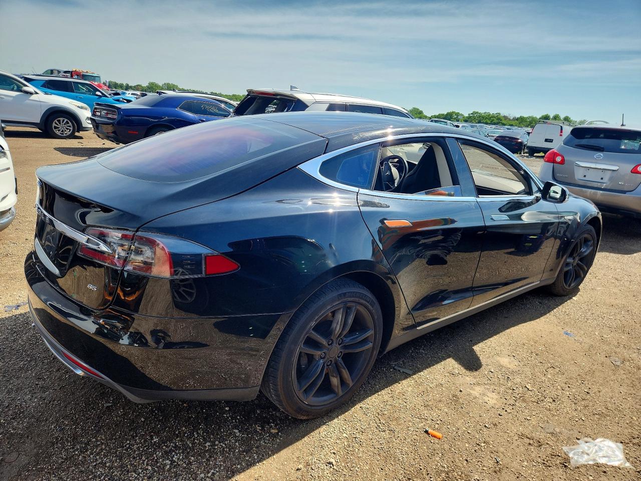 Tesla Model S 85