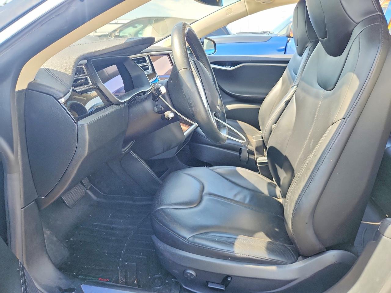 Tesla Model S 85