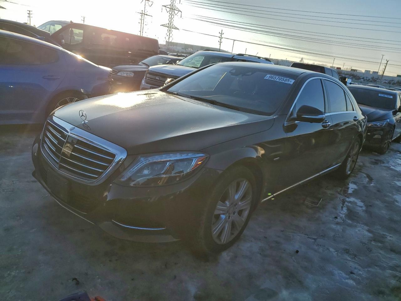 Salvage Mercedes-Benz S-Class Image