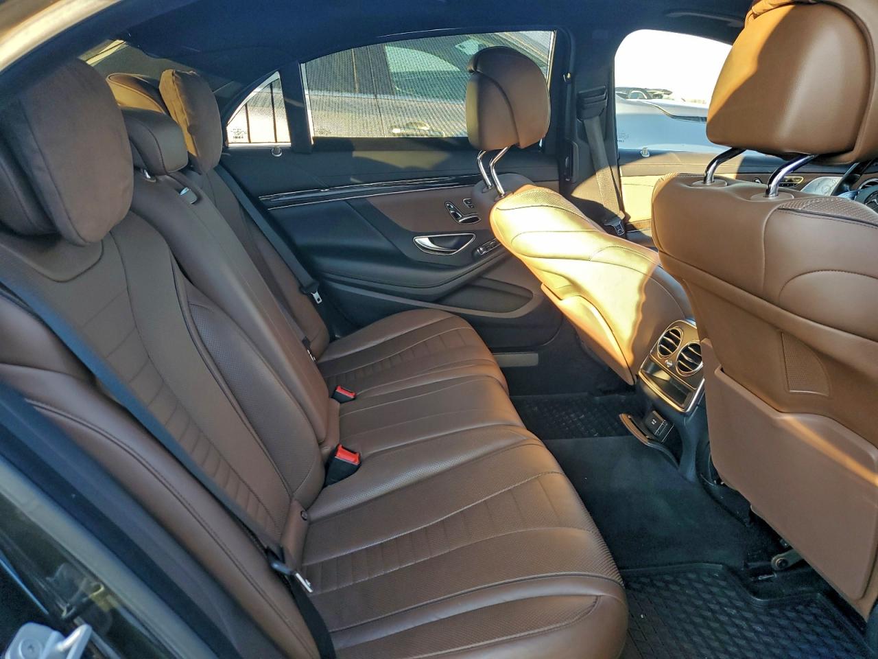 Mercedes-Benz S-Class 550 4matic