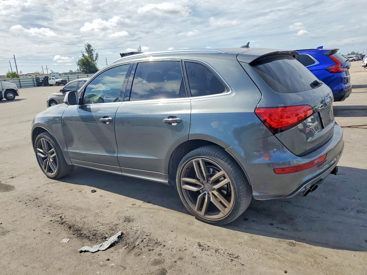 Audi Sq Prestige