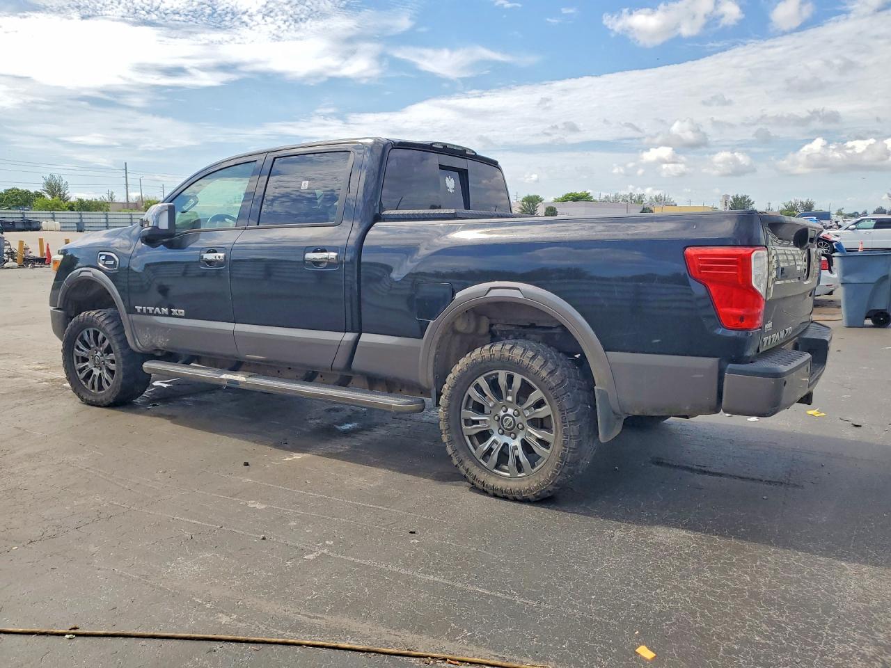 Nissan Titan Platinum Reserve