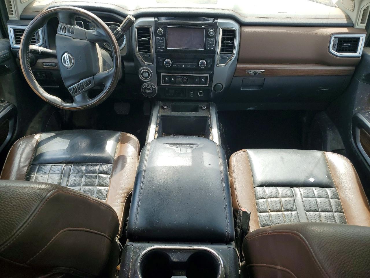 Nissan Titan Platinum Reserve