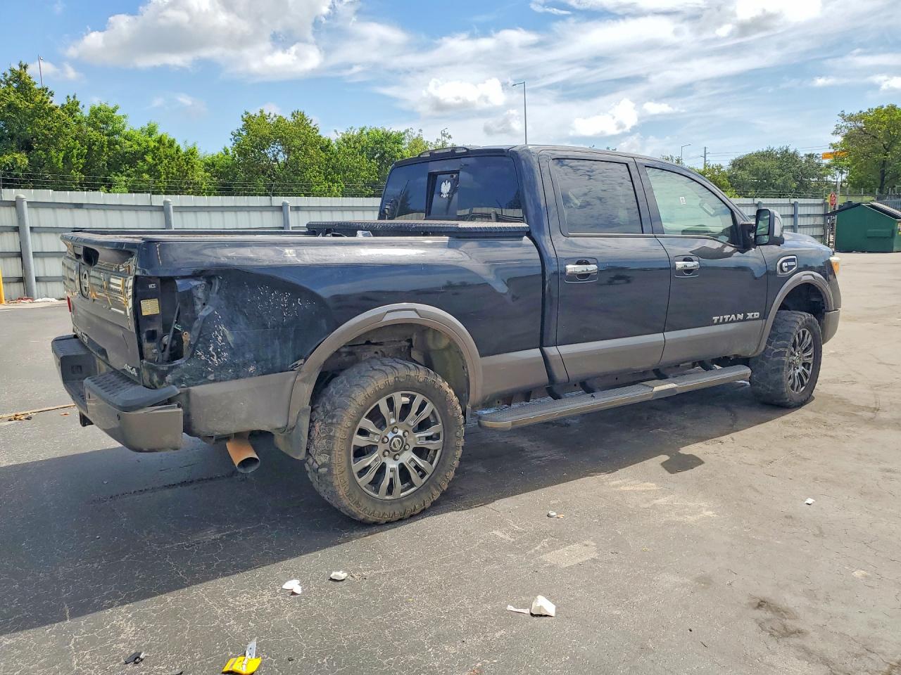 Nissan Titan Platinum Reserve