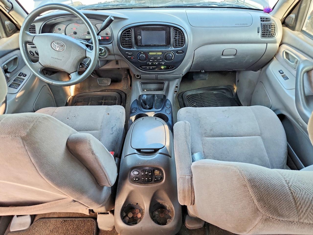 Toyota Sequoia Sr5