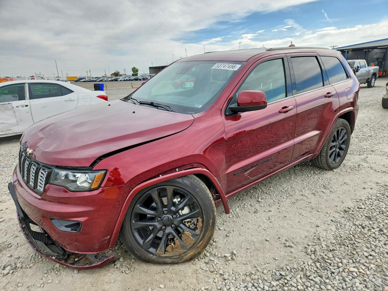 Salvage Jeep Cherokee Image