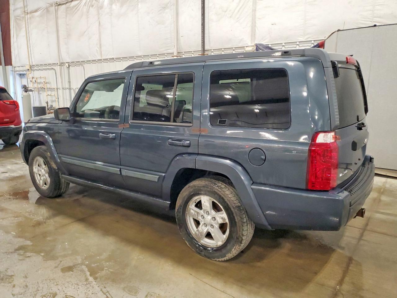 Jeep Commander Sport