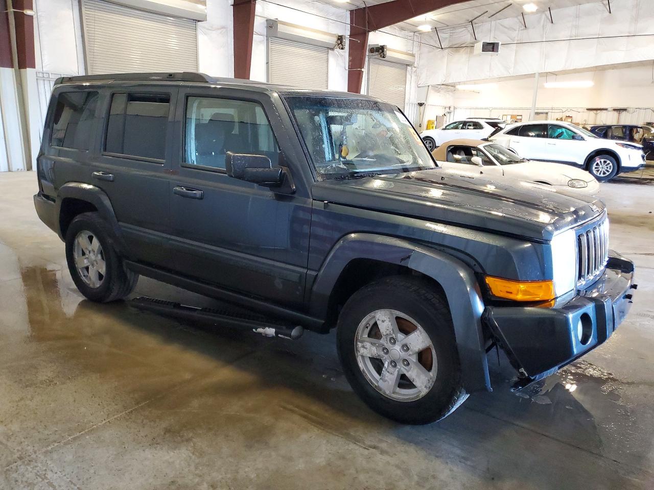Jeep Commander Sport