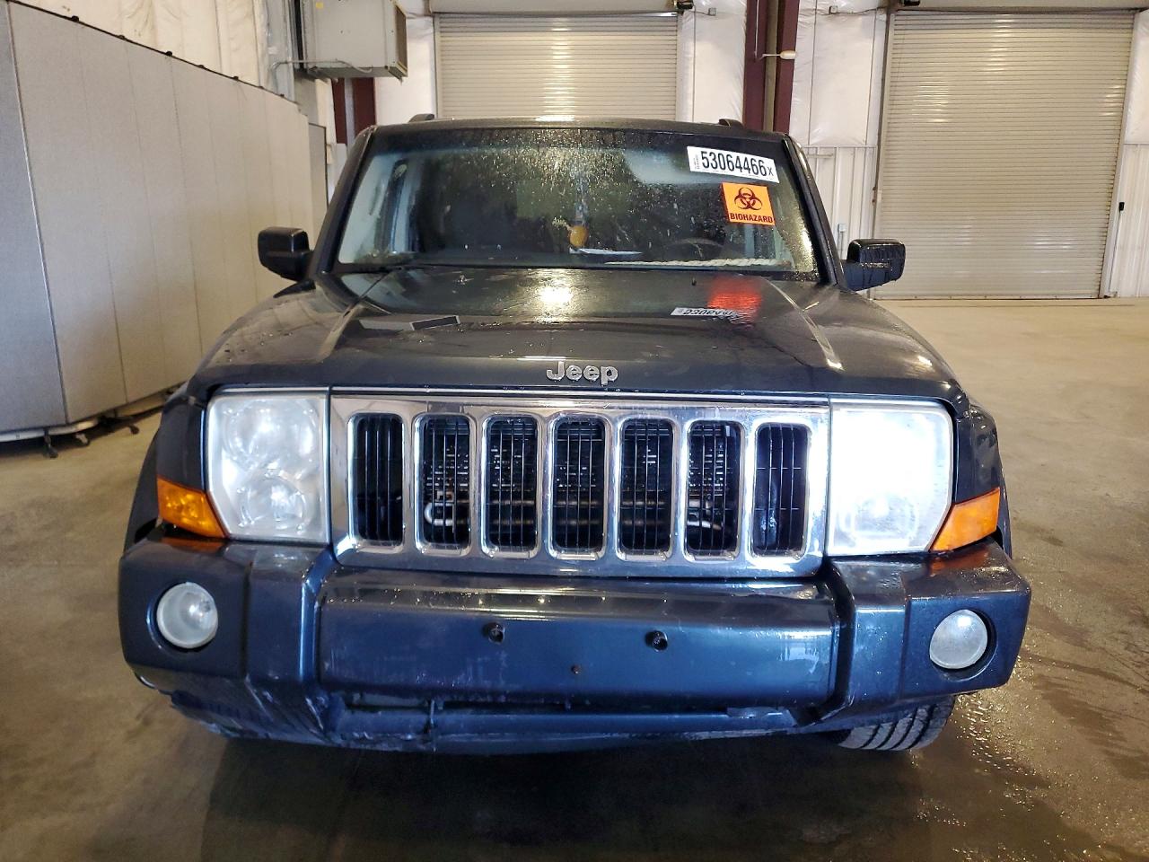 Jeep Commander Sport