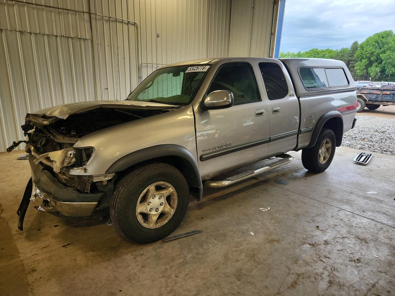 Salvage Toyota Tundra Image
